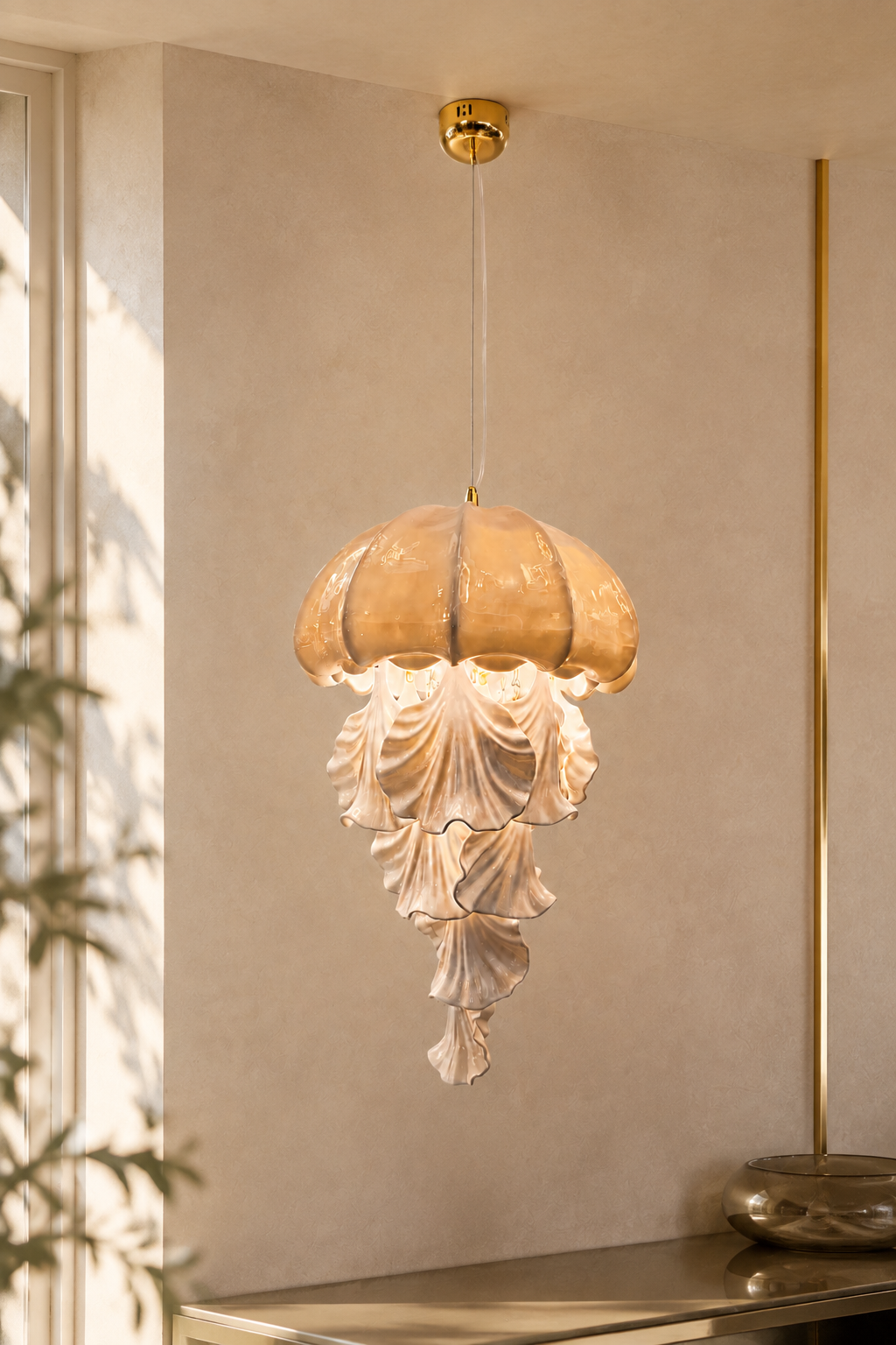 
Ondelisse Ivory Jellyfish Pendant Light